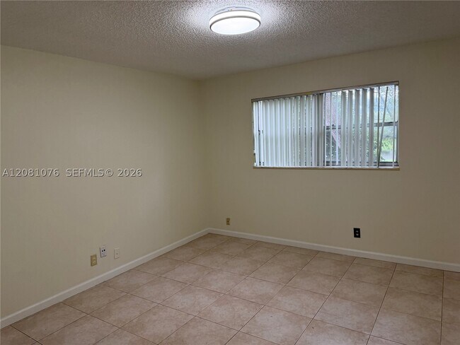 Building Photo - 8000 Fairview Dr