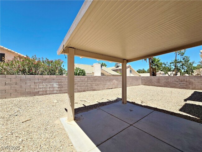 Building Photo - 761 Butternut Ct