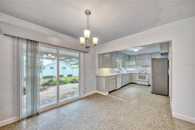 Building Photo - 106 15th St