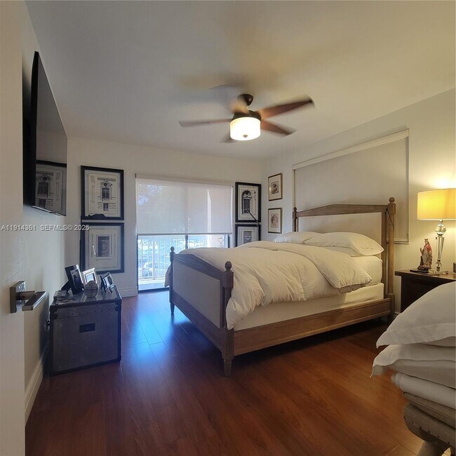 Building Photo - 8180 Geneva Ct