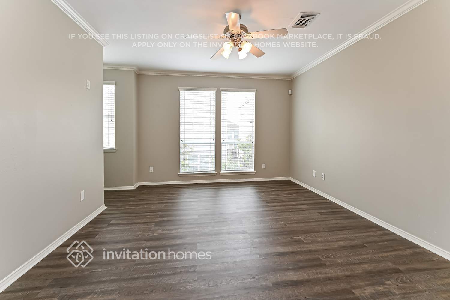 Building Photo - 1403 W 26th St