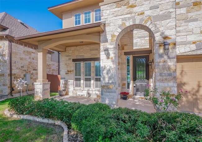 Building Photo - 608 Cascada Lane