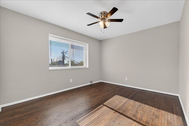 Building Photo - The Penthouse