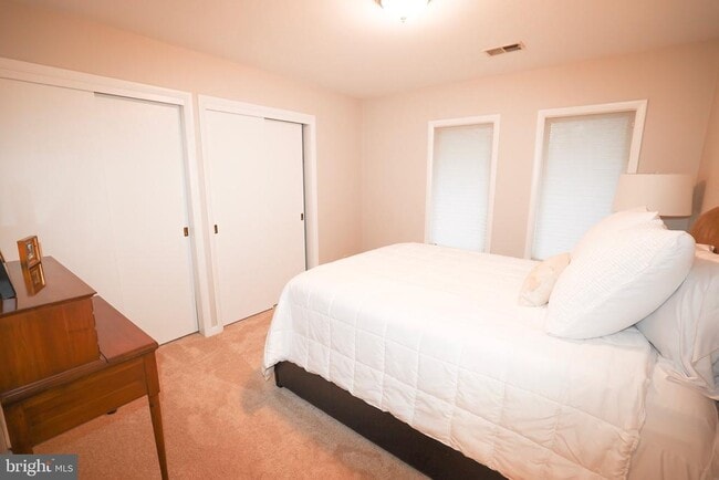 Building Photo - 6025 Orris St