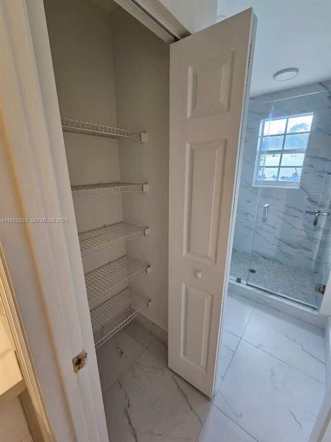 Building Photo - 2816 NW 99th Terrace