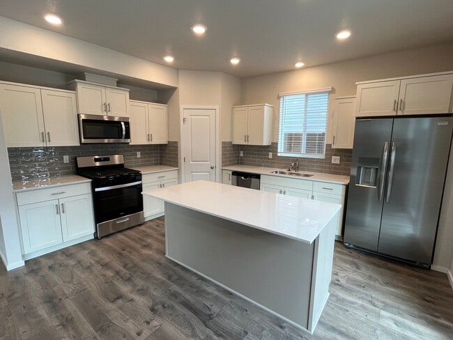 Building Photo - Brand New Construction Across from Park