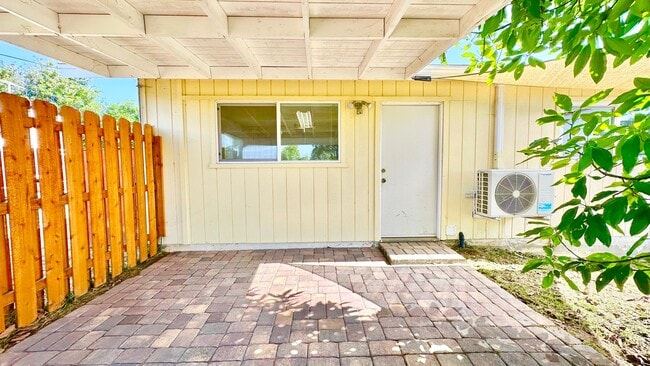 Building Photo - Wonderful Single-Story Fully Detached Gues...