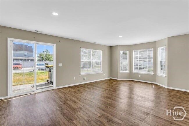 Building Photo - 140 Fairgreen St