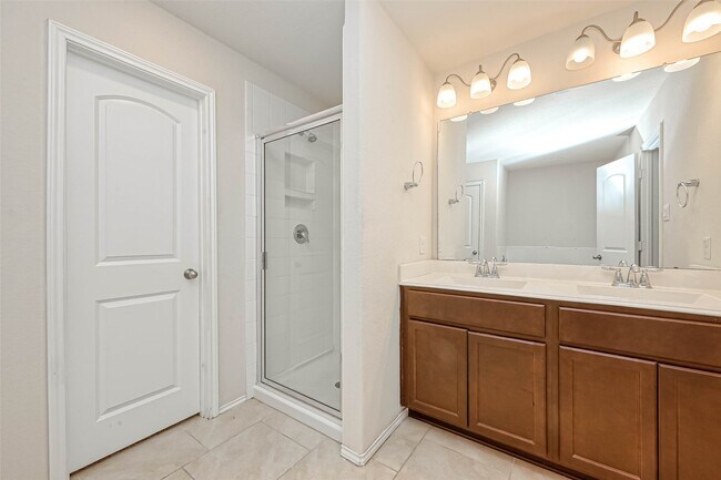 Building Photo - 23611 Balzano Ct