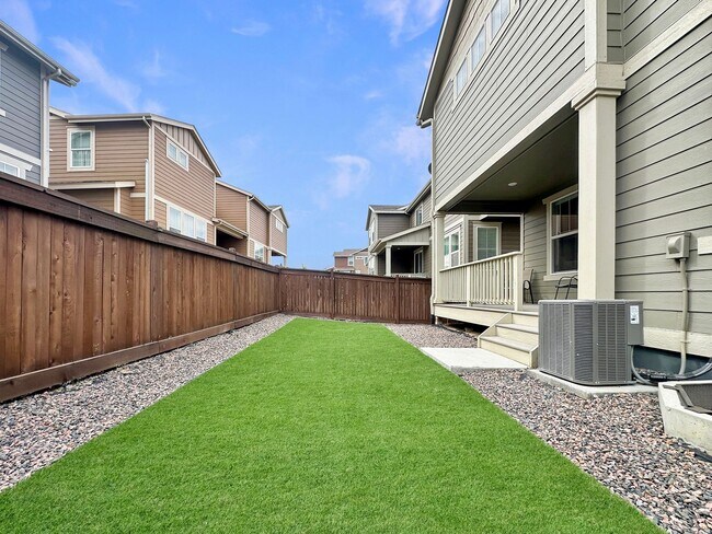 Building Photo - For Rent | $3,200/Month | 3 Bed | 3 Bath |...