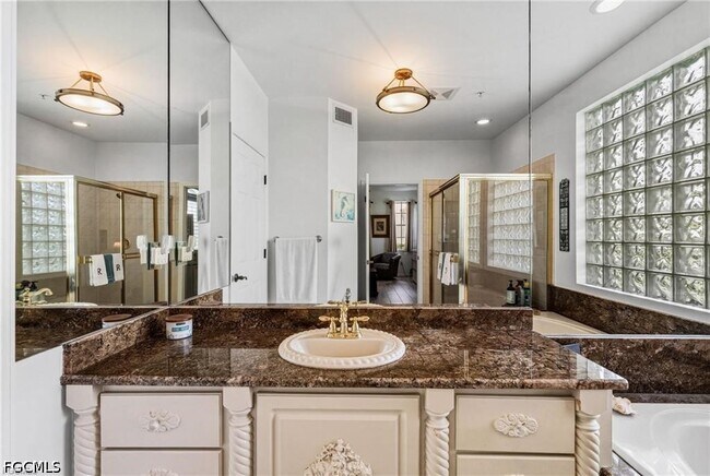 Building Photo - 14320 Harbour Links Ct