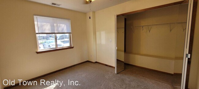 Building Photo - 2 br, 2 bath House - 2568 Eagle Circle #4