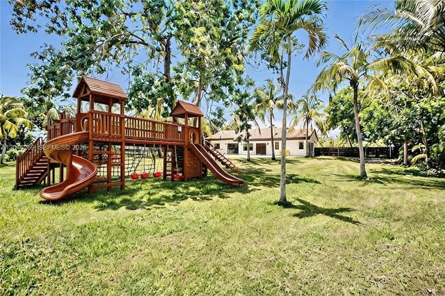 Building Photo - 11460 SW 1st Ct