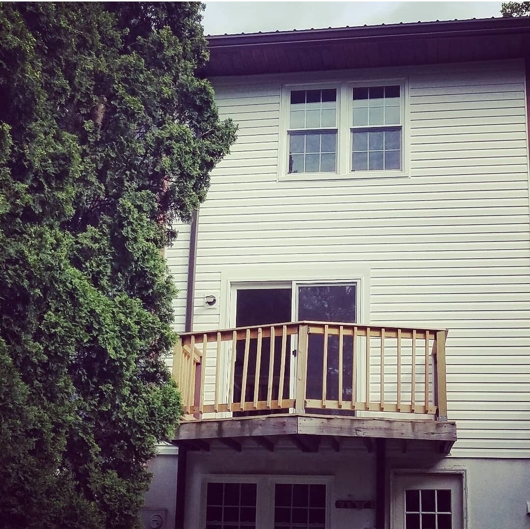 Building Photo - 586 Peachview Ln
