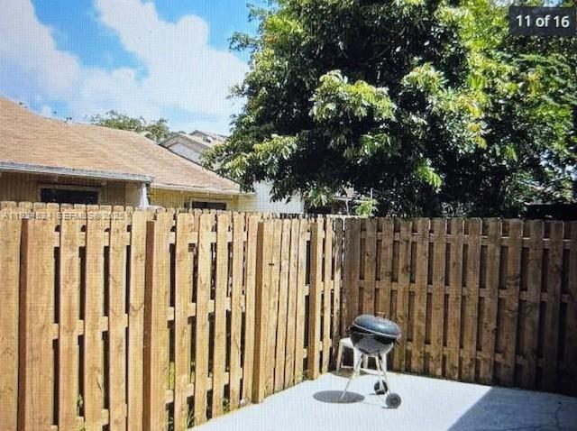 Building Photo - 2066 SW 82nd Ave