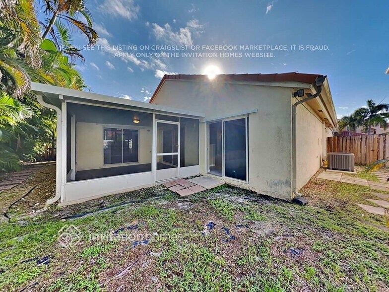 Building Photo - 6577 Geneva St