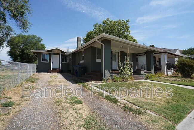 Building Photo - 376 W 700 N