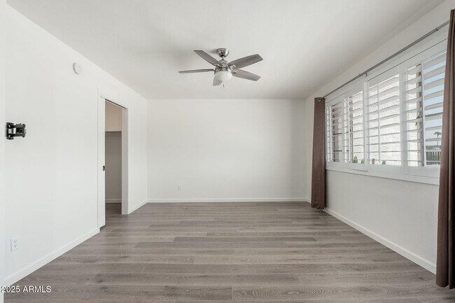 Building Photo - 7684 E Minnezona Ave