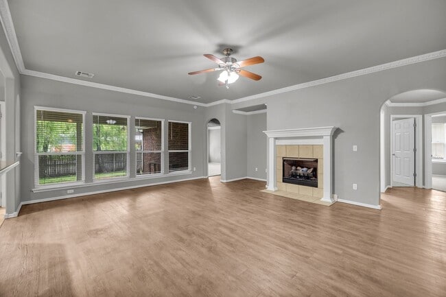 Building Photo - Welcome to this gorgeous home in the highly desirable Eddington Place neighborhood!