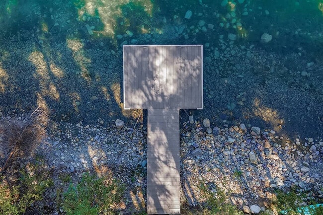 Building Photo - 402 N Foys Lake Dr