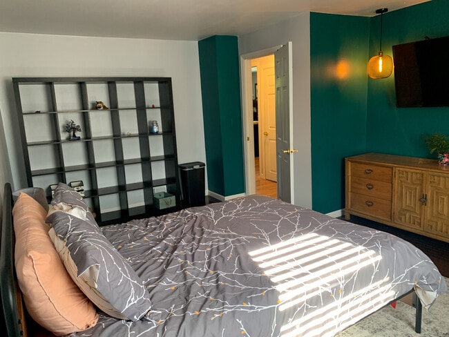 Bedroom 2 - 806 Berkshire Rd