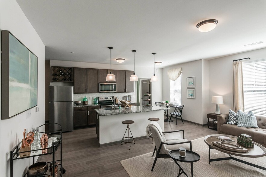 Building Photo - Village at Westland Cove Apartments