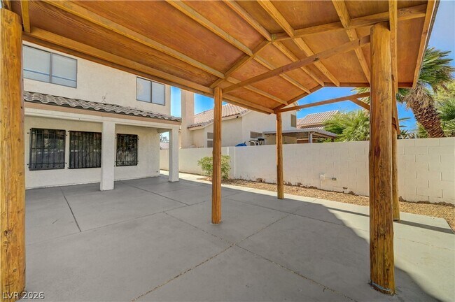Building Photo - 2616 Camphor Tree St