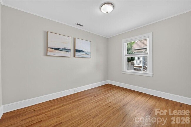 Building Photo - 3920 Haven Dr