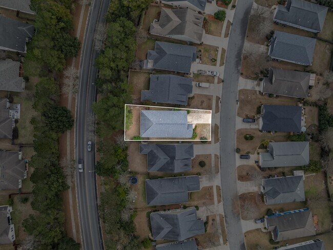 Building Photo - 2590 Manassas Way