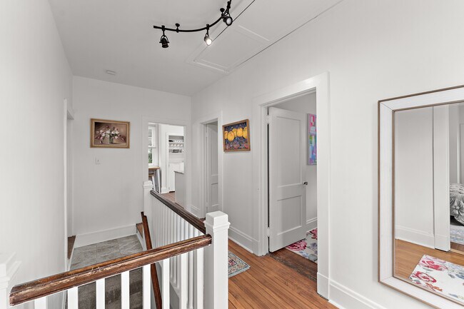Building Photo - 341 Beaver St