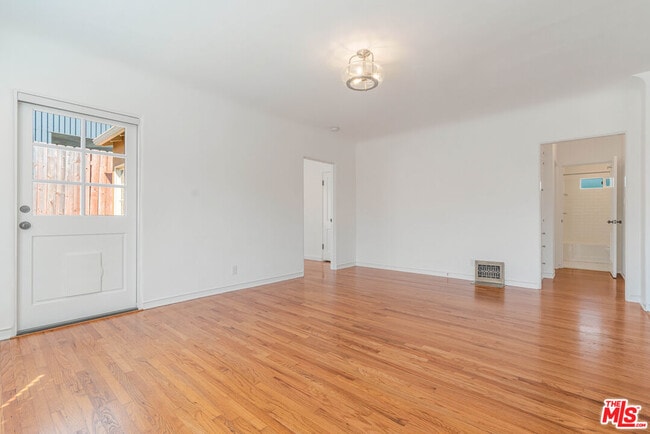 Building Photo - 2409 28th St