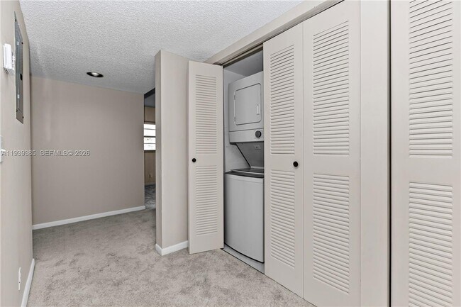 Building Photo - 12701 SW 13th St