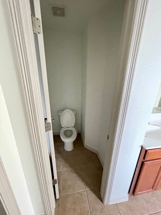 Building Photo - Gorgeous 3 Bedroom/ 2 Bath Home for Rent i...