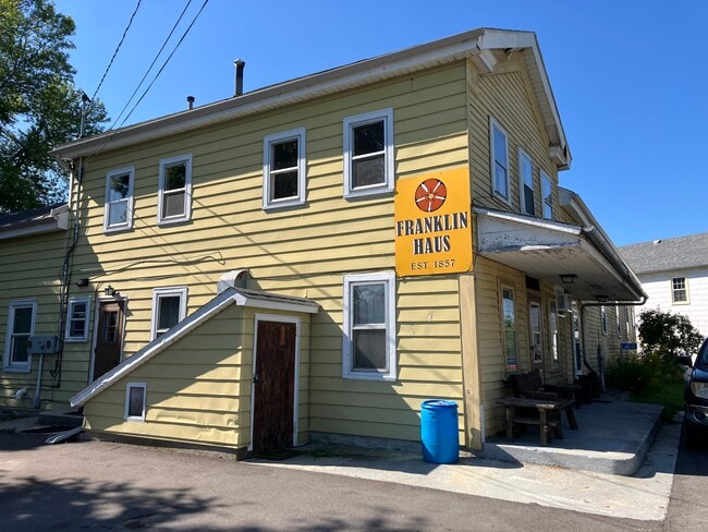 Building Photo - N8129 Franklin Rd