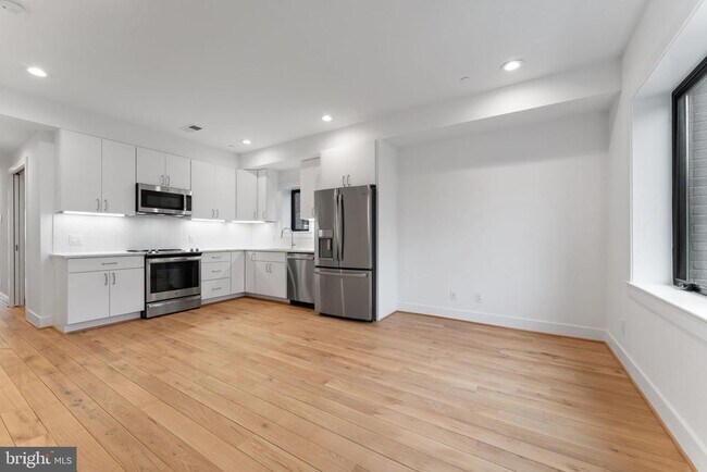 Building Photo - 2217 40th St NW