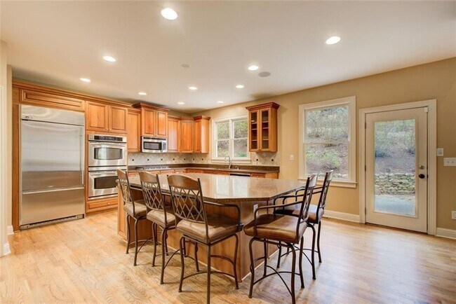Building Photo - 2060 Fife Ridge Ct