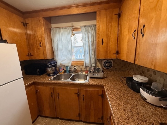 Kitchen - 11 Pierce St