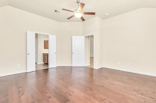 Building Photo - 9407 Vista Falls Ct