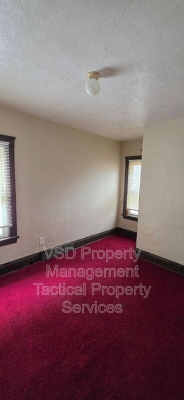 Building Photo - 12819 Edmonton Ave