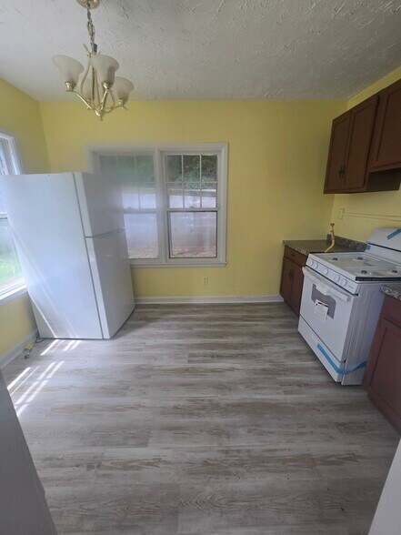 Kitchen - 20 Temple St