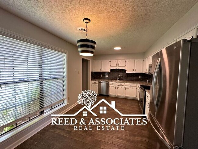 Building Photo - Renovated 3 Bedroom in Collierville!