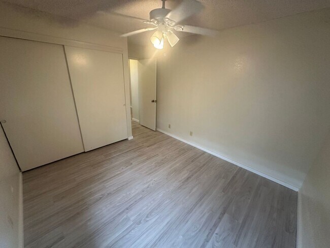 Building Photo - Newly Renovated 3 BD / 2 BA Townhome in Pearl City!