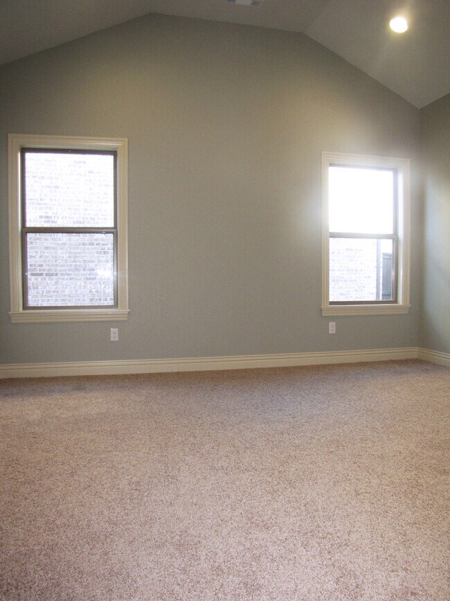 Building Photo - Now Pre-Leasing Stunning 3 Bedroom, 2.5 Bathroom Home In Fayetteville, A