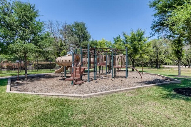 Building Photo - 203 Arrowhead Trail