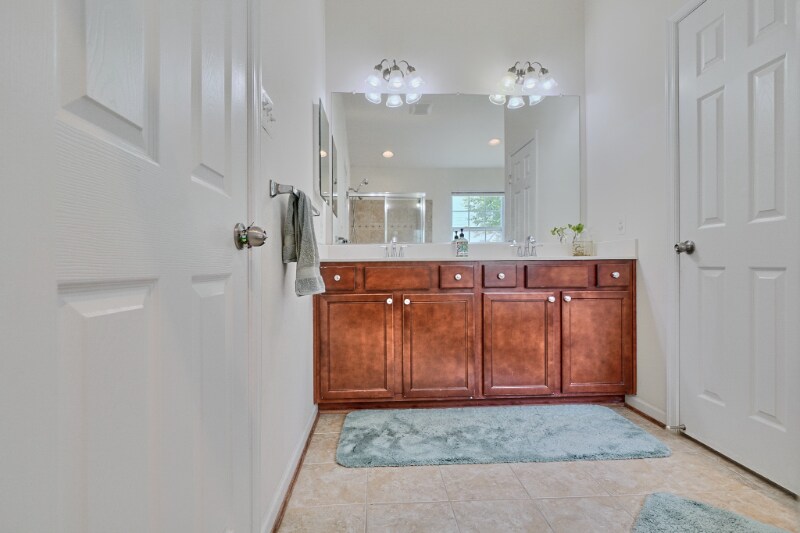 Building Photo - 7863 River Rock Way