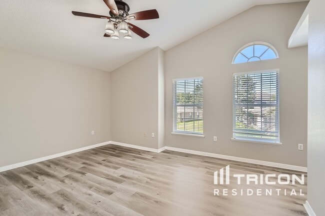 Building Photo - 17017 Lixberry Way