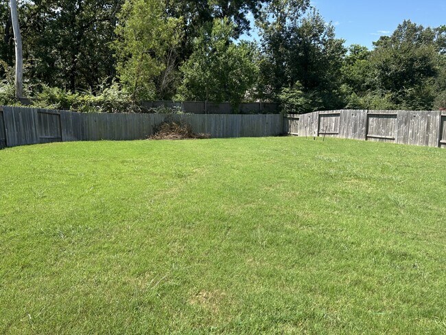 Building Photo - 3305 Cold Swan Ct