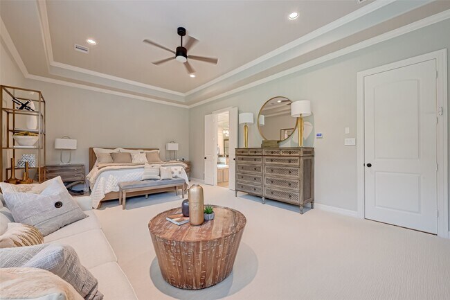 Building Photo - 39 Marino Dr