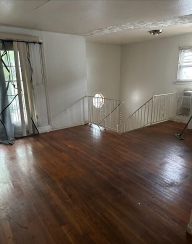 Primary Photo - 149-37 256th St