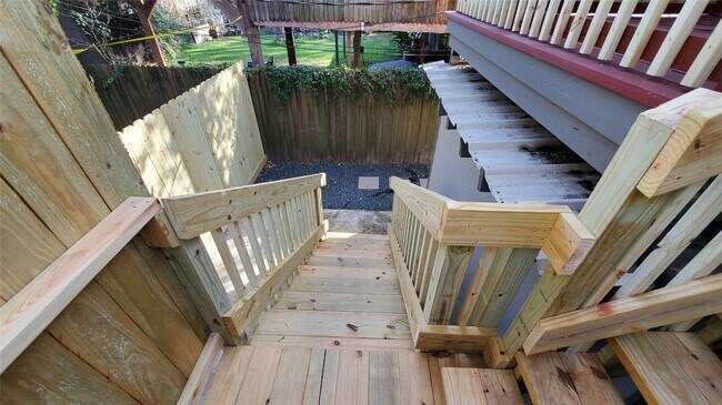 Building Photo - 7 Woody Creek Dr